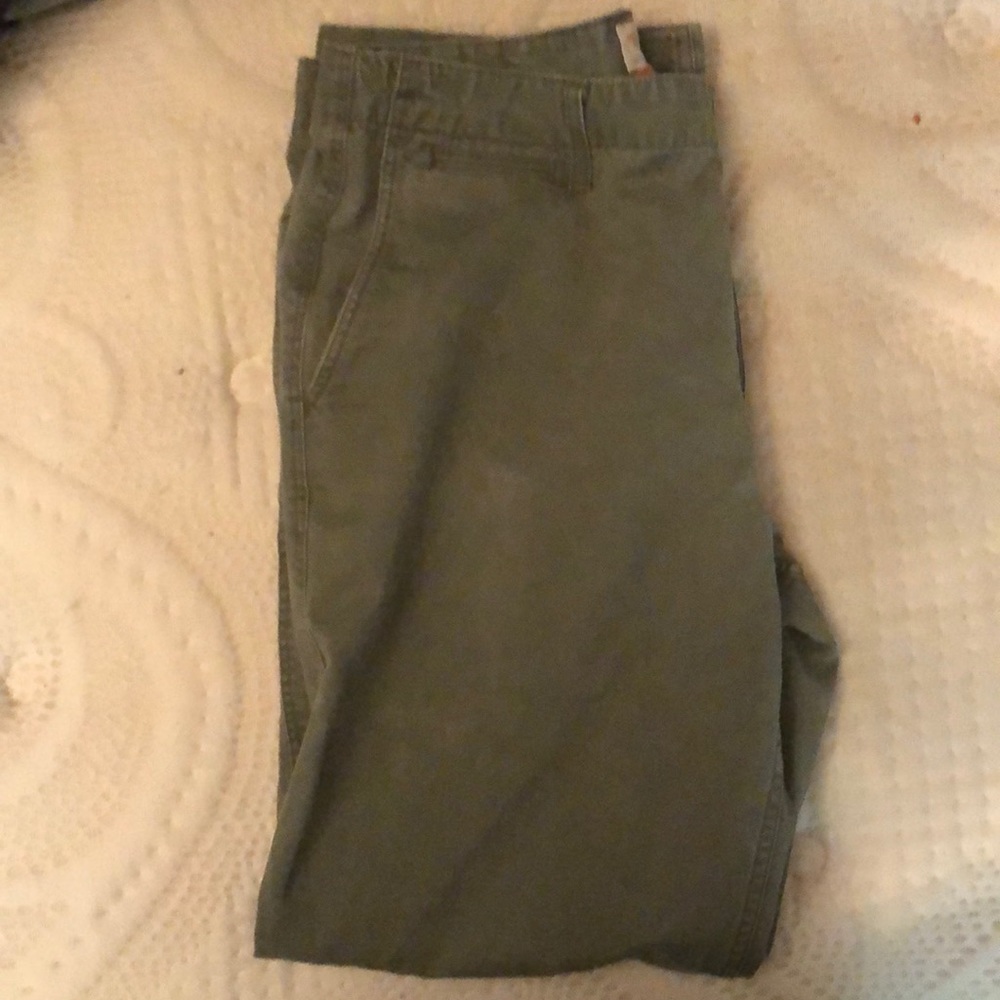 Army green Dockers Chino/Khaki pants